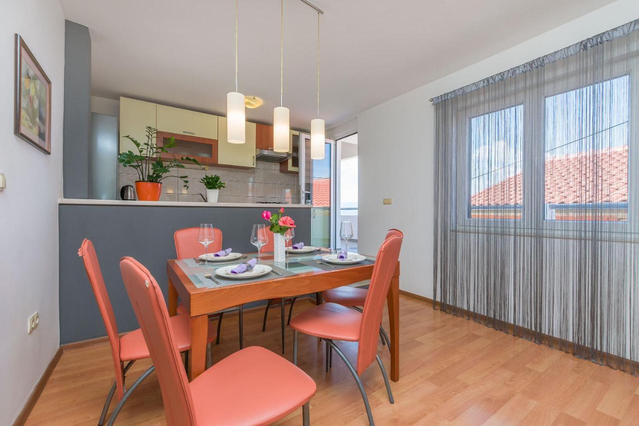 Apartment Josipa Omiš Zewnętrze zdjęcie