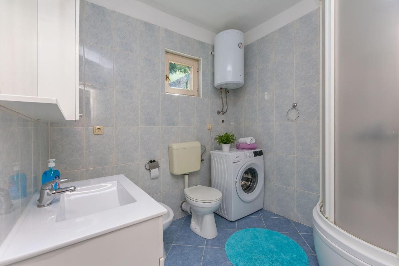 Apartment Josipa Omiš Zewnętrze zdjęcie